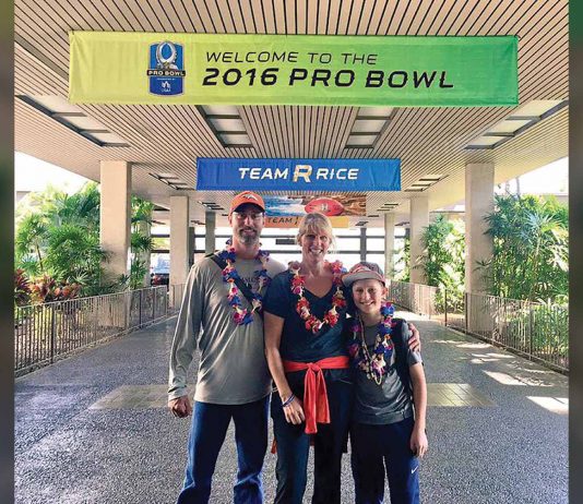 Lung Cancer Survivor Wins Trip to US NFL 2016 Pro Bowl